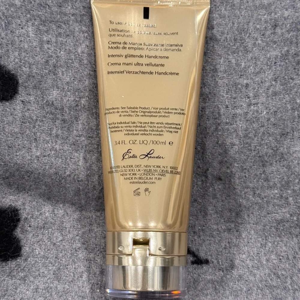 Estee Lauder Re-Nutriv Hand Creme full size 3.4oz(100ml) - Picture 2 of 2